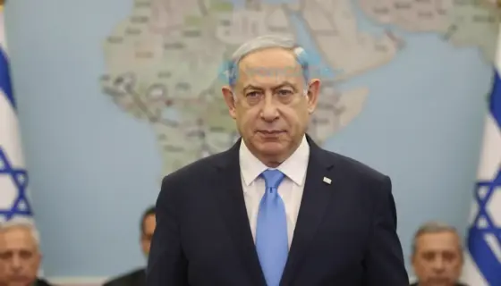 A dignified portrait of Israeli Prime Minister Benjamin Netanyahu standing in front of a large map of Gaza, with a calm expression, surrounded by a subtle, subdued color palette, symbolizing restrained plans. The background should hint at a strategic meeting with a few officials in the background, but no visible text or logos.