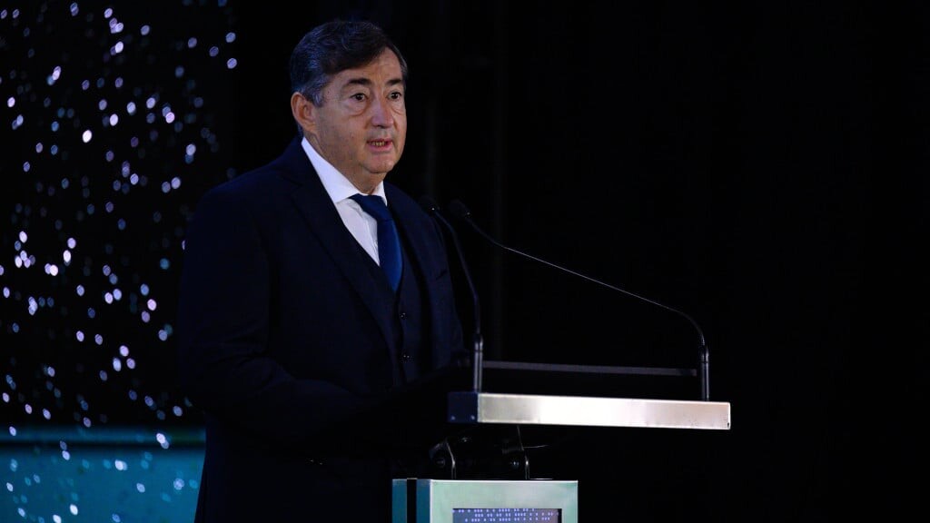 Mészáros Lőrinc kitüntetett több médiavezetőt – börtönnel fenyeget a Mészáros Csoport a névsor közlése miatt