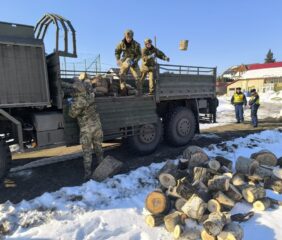 Borsodban is folytatódik az ingyenes tűzifa kiosztása a rászorulóknak