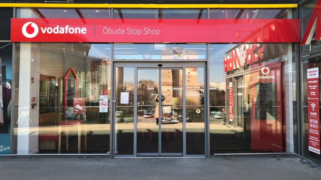 Súlyos, 352 milliós bírságot kapott a One Magyarország a Vodafone-ügyben