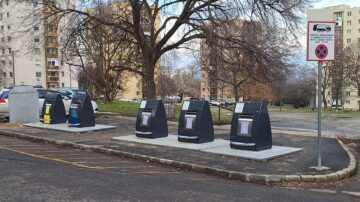 Most láttam ilyet először – Miskolcon –  földalatti hulladéktároló – egyszer csak eltünnek a kukás ketrecek