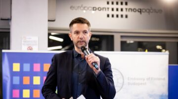 Váratlanul meghalt Perger István