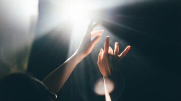 Ezt jelenti, ha álmodban halott szeretted tűnik fel