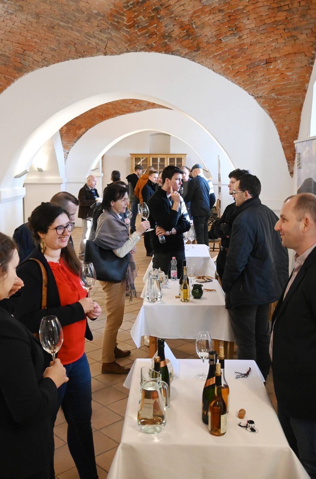 Sztárborászok csúcstalálkozója a Tokaj-Hegyalja Egyetem „Furmint Summit” konferenciáján