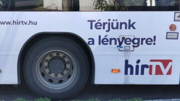 Folytatódik az elbocsátott HírTV-sek munkaügyi pere – a vezérigazgatót is beidézték a Törvényszékre