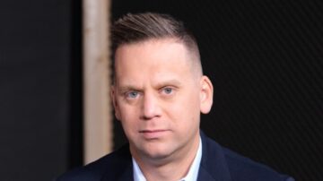 Újabb díjazott újságíró távozott az RTL Híradótól