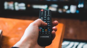 Az RTL csütörtökön még leadta az Orbán-kormány reklámját, szombattól a kampány végéig leállnak vele