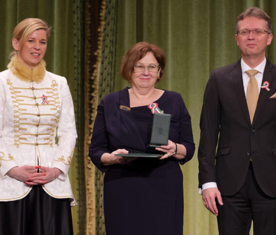 Daganatos betegekért dolgozók állami kitüntetései