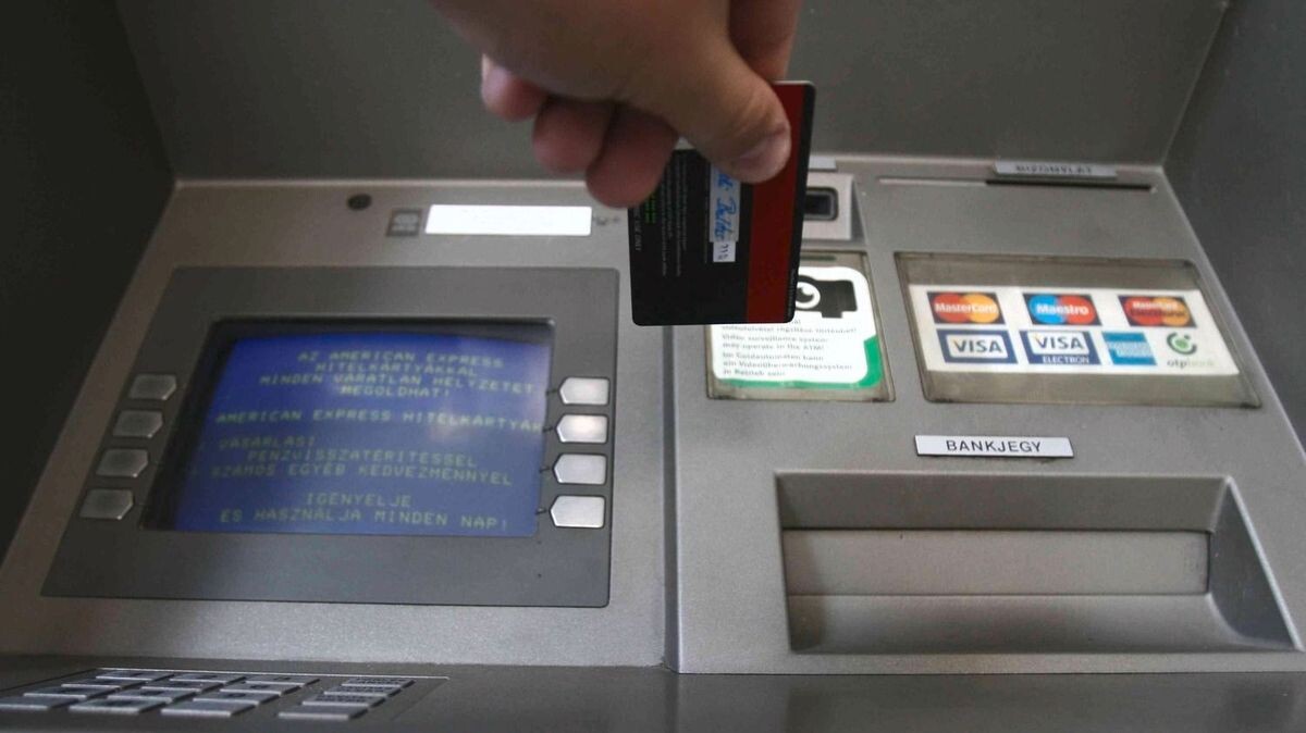 Lenyelte az Erste automata a bankkártyámat -kitéríti meg a káromat – számomra nagyon kockázatos ez az utcasarok