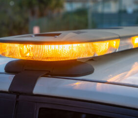 A sárga villogó használatának pontosított szabályainak tervezete az új Kreszben