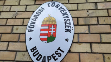 Újabb fordulat a Tisza Párt és az Index perében: visszakozott a bíróság