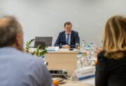 Megbírságolta a Médiatanács az ATV-t és a Base FM-et