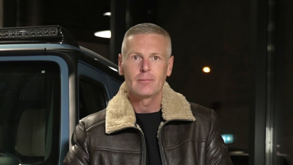 Plasztikával éveket fiatalodott a magyar James Bond – képekkel (x)