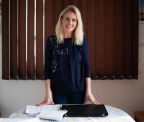 Kiállt a nyilvánosság elé a Miskolci Törvényszéken ítélkező Pocsainé Cseuscsák Renáta. Nem jogszerűen működnek a dolgok