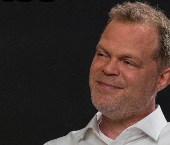 Így reagált a médiahatóság arra, hogy Magyar Péter távozásra szólította fel az elnökét