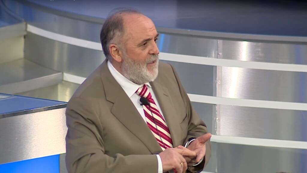 Az ATV tulajdonosa vezette Hit Gyülekezete órákkal a választások előtt a rendszerváltó koncertet ostorozta a Facebookon