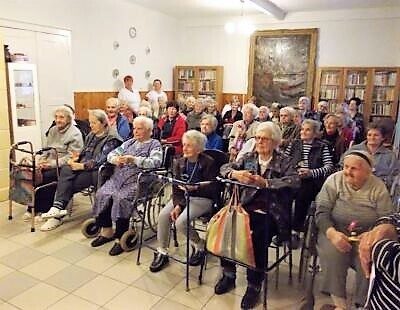 Választási megfigyelőket a szociális intézményekbe – hogyan akadályozzuk meg az idős emberek befolyásolását – legalább 600 voks a tét