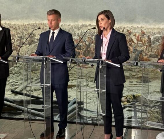 Elmagyarázta a kormányszóvivő, miért nem kérdezhetett minden médium az első kormányzati sajtótájékoztatón