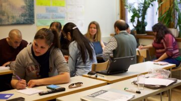 Új szakmai díjjal ismeri el a felnőttképző intézményeket a Kamara