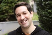 Balásy Gyula odaajándékozza az államnak a rendezvényszervező, a kommunikációs és a médiacégét, valamint a vagyonkezelőjét