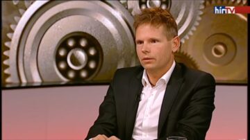 Feljelentést tett Mártha Imre, mert szerinte a köztársasági elnöki rezidencia kertjéből figyelhette meg őt a Ripost