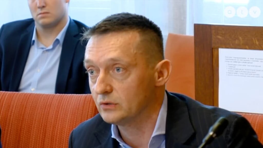 Rogán embere a TISZA-kormány megalakulása után kiszállt az ATV vezérigazgatójával közös médiacégből
