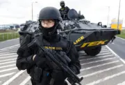 Lelőttek egy idős férfit -gázpisztollyal támadt az állig felfegyverzett rendőrökre – nagyon rácseszett