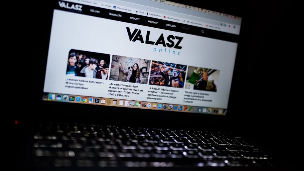 Bocsánatot kért a Válasz Online egy 2013-as Heti Válasz-cikk miatt, amely után civilekre szállt rá a Fidesz