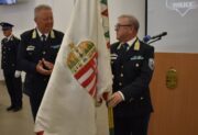 Csapatzászló átadás – Átvette megbízását az új rendőrfőkapitány Borsod-Abaúj-Zemplén vármegyében