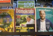 Elnyílott a „narancsos pitypang”? Újabb Fidesz-közeli lapok szűnhetnek meg