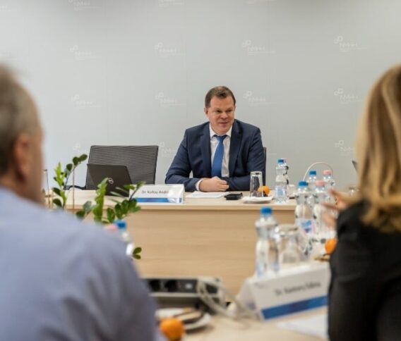 Eljárást indított a Médiatanács több médiaszolgáltatóval szemben