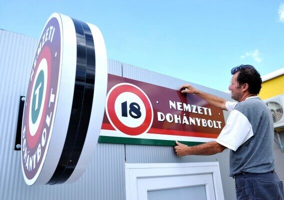 Győzzön a jobbik – vége a trafikmutyinak – jutalomként osztogatták a dohánybolti engedélyeket