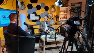 Július 1-jétől elhallgat a MaxiRádió a 92,4 MHz-en, Mátra Média néven folytatja tovább a csapat, a neten