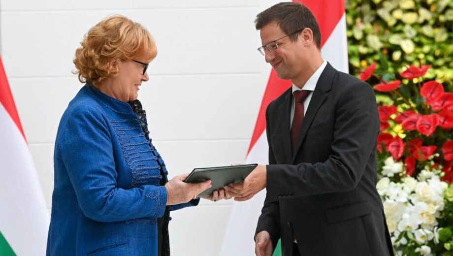siklósi beatrix keményen beleszállt a közmédia manipulációit feltáró mti sekbe: „ez a legalja”
